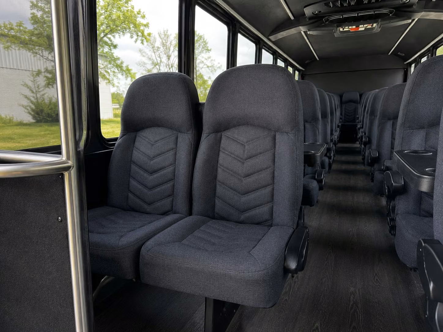 minibus rentals for auburn elementary and middle school field trips